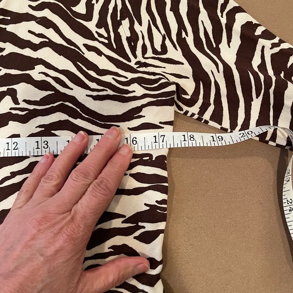 Jones New York Brown/Cream Zebra Print Cardigan - Size Small - Picture 7 of 11